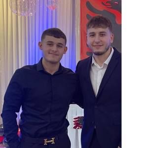 Meet your Posher, Almir